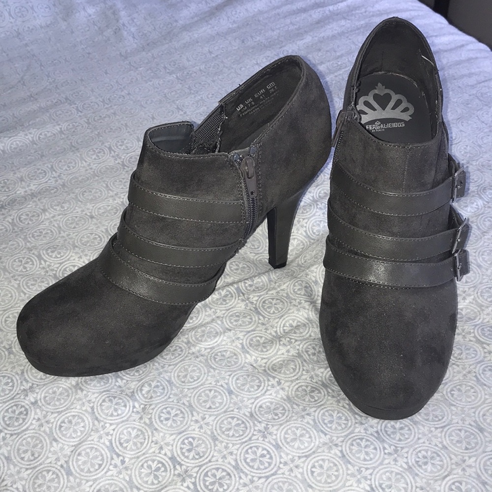Beautiful gray Fergalicious inside zip up heels